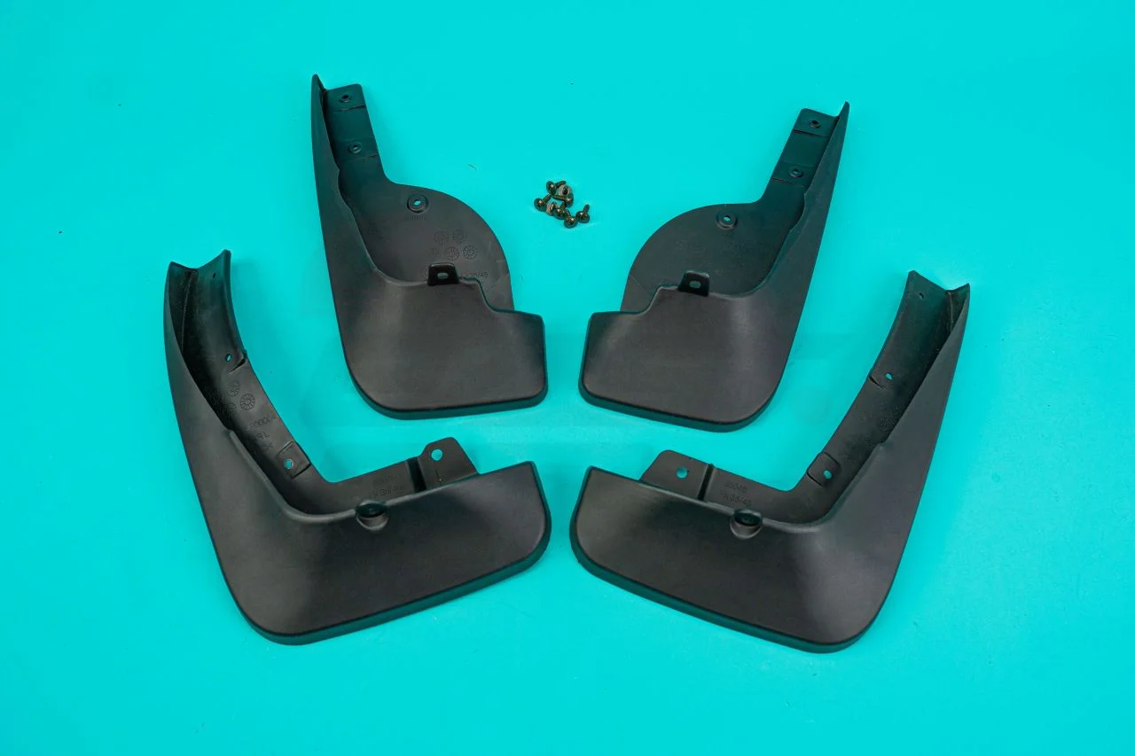 Брызговики INFINITI FX35 / FX45 2002-2008г