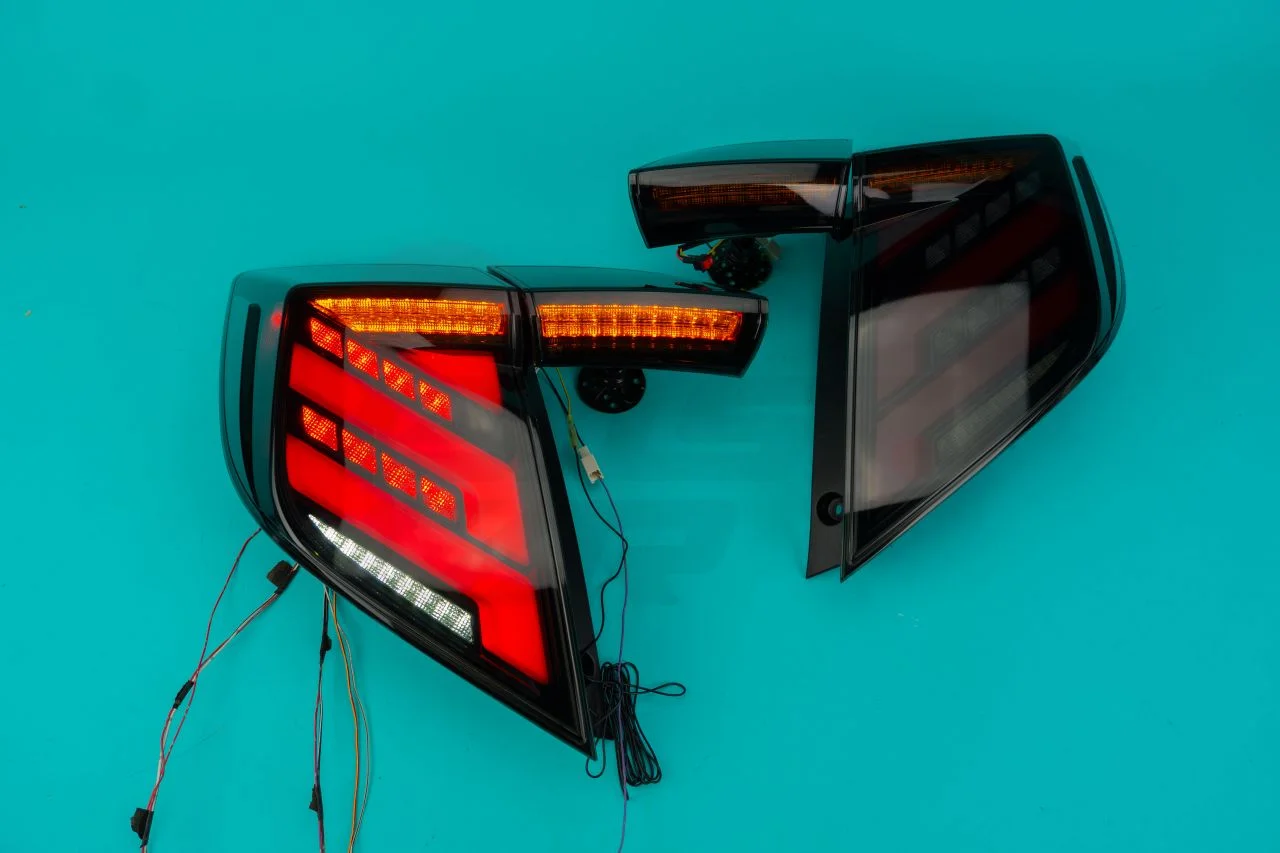 Задние фонари Honda Civic 2015-2022г Хэтчбэк