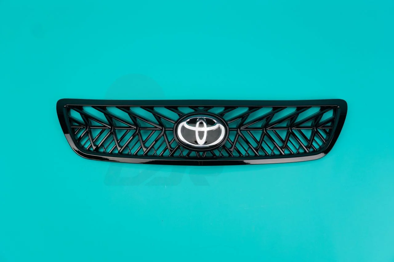 Решетка радиатора Toyota Harrier 10 1997-2003г TRD