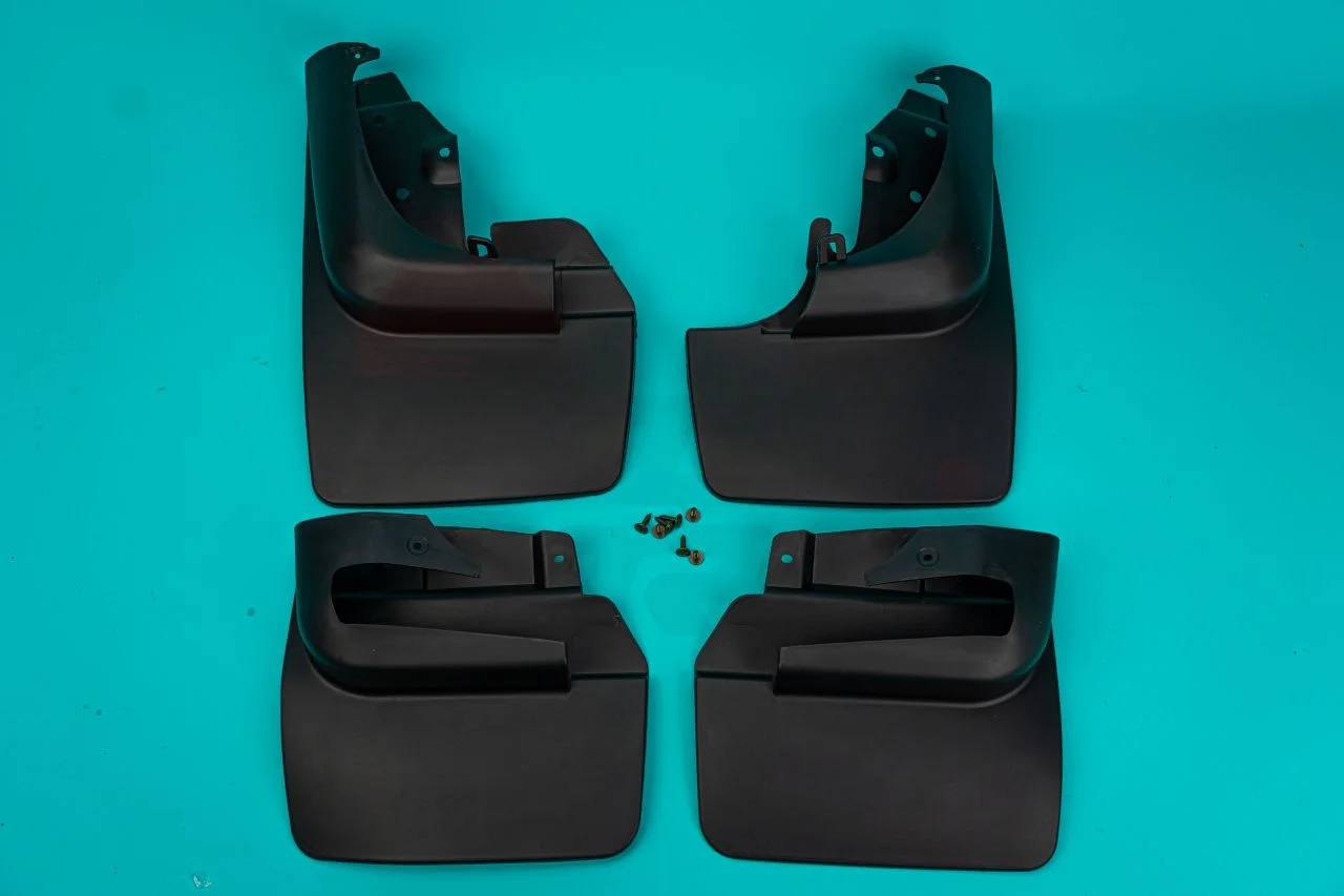 Брызговики Toyota Land Cruiser 80 1989-1997г