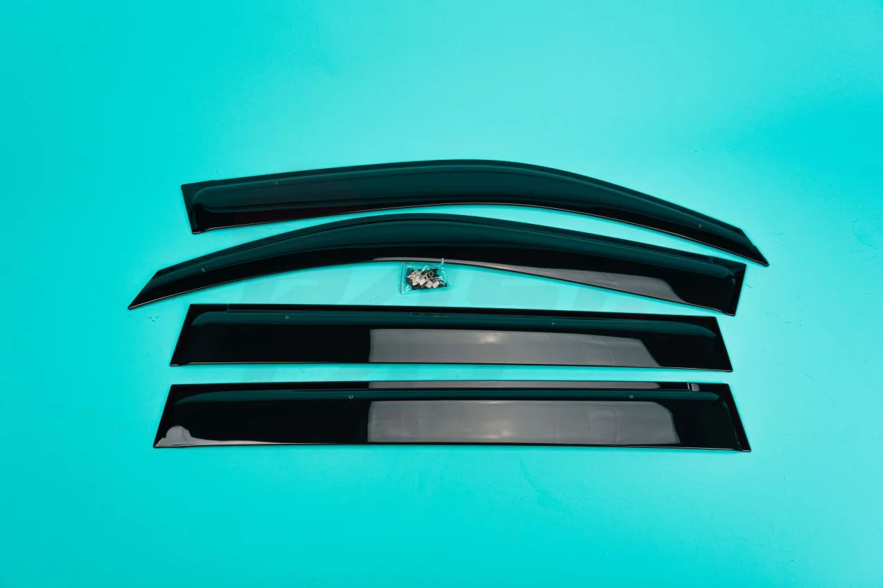 Ветровики Toyota Land Cruiser 200