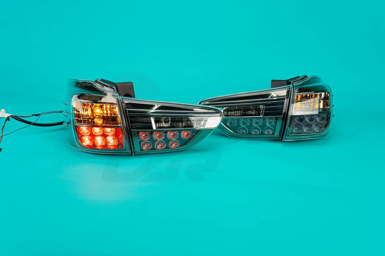 Рестайлинг стопы Toyota Wish 2009-2017г Vland