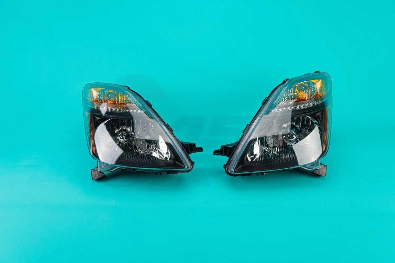 Toyota Prius 20 2003-2011г тюнинг фары темные