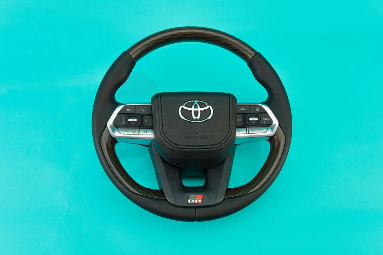 Toyota Land Cruiser 200 2008-2021г руль GR LC300