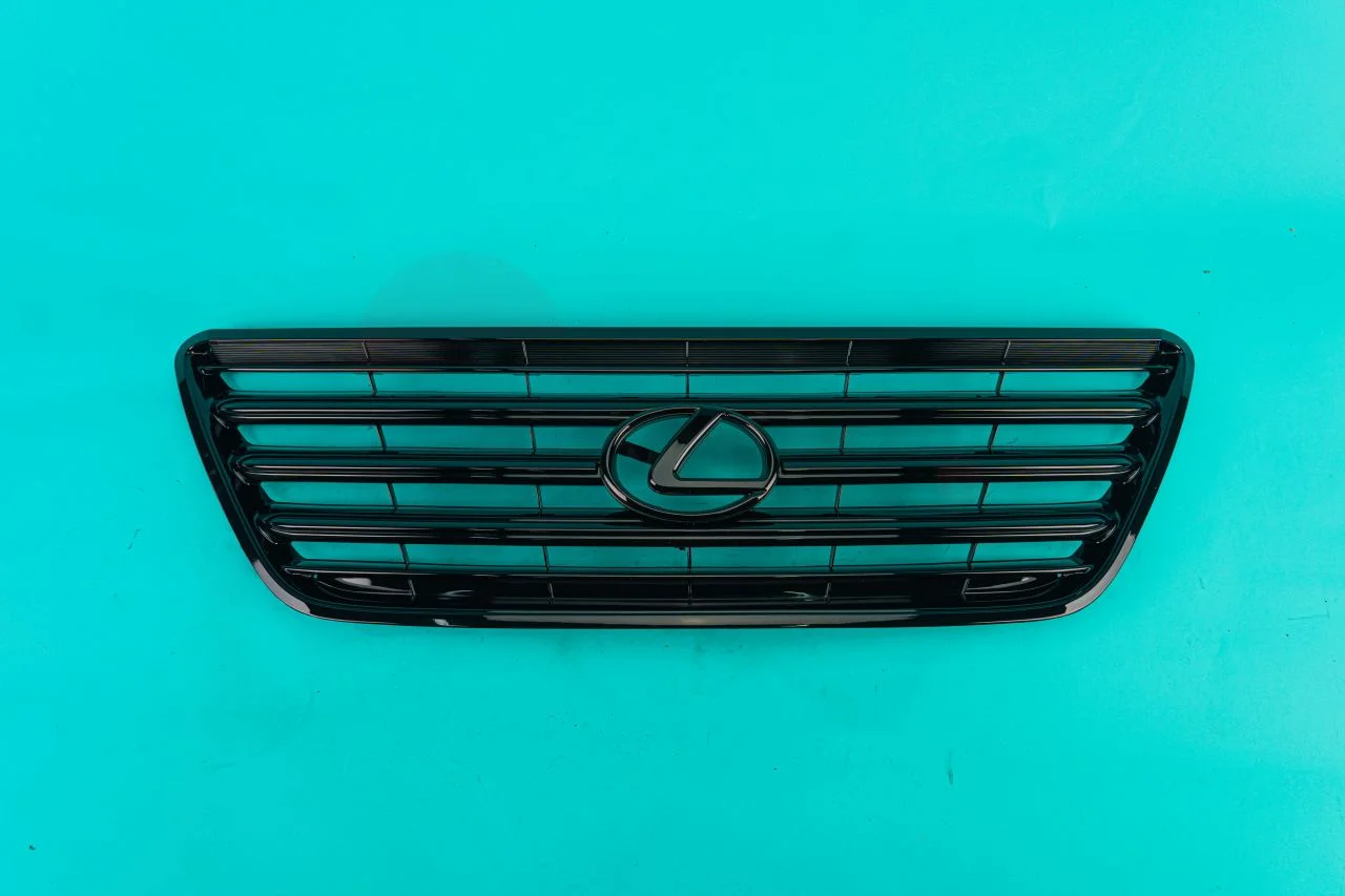 lexus GX470 тюнинг решетка радиатора черная