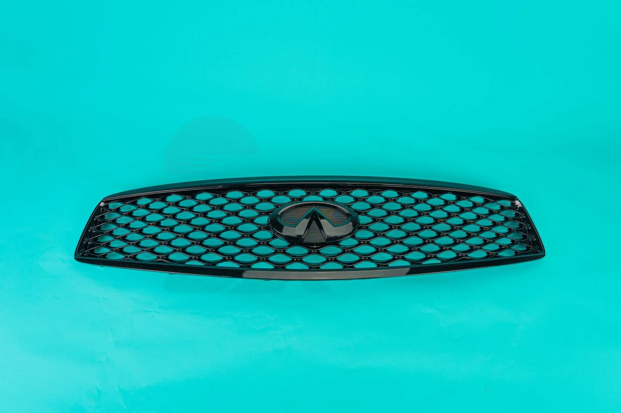 Infiniti FX35 FX37 2008-2011 решетка радиатора